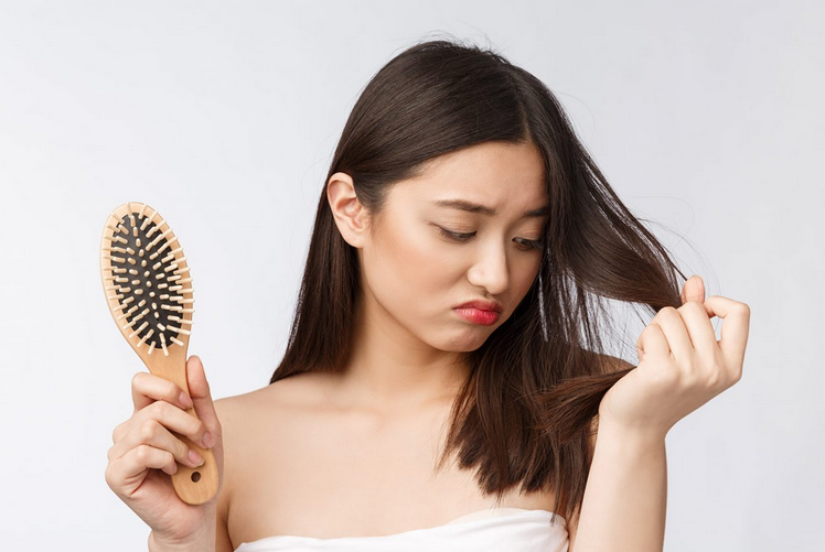 penyebab rambut terjadi kerontokan